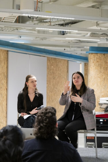 Helping more people learn conversational Auslan. image 1